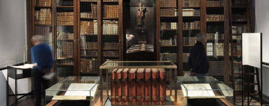 The royal Bible in five languages - Arias Montanus